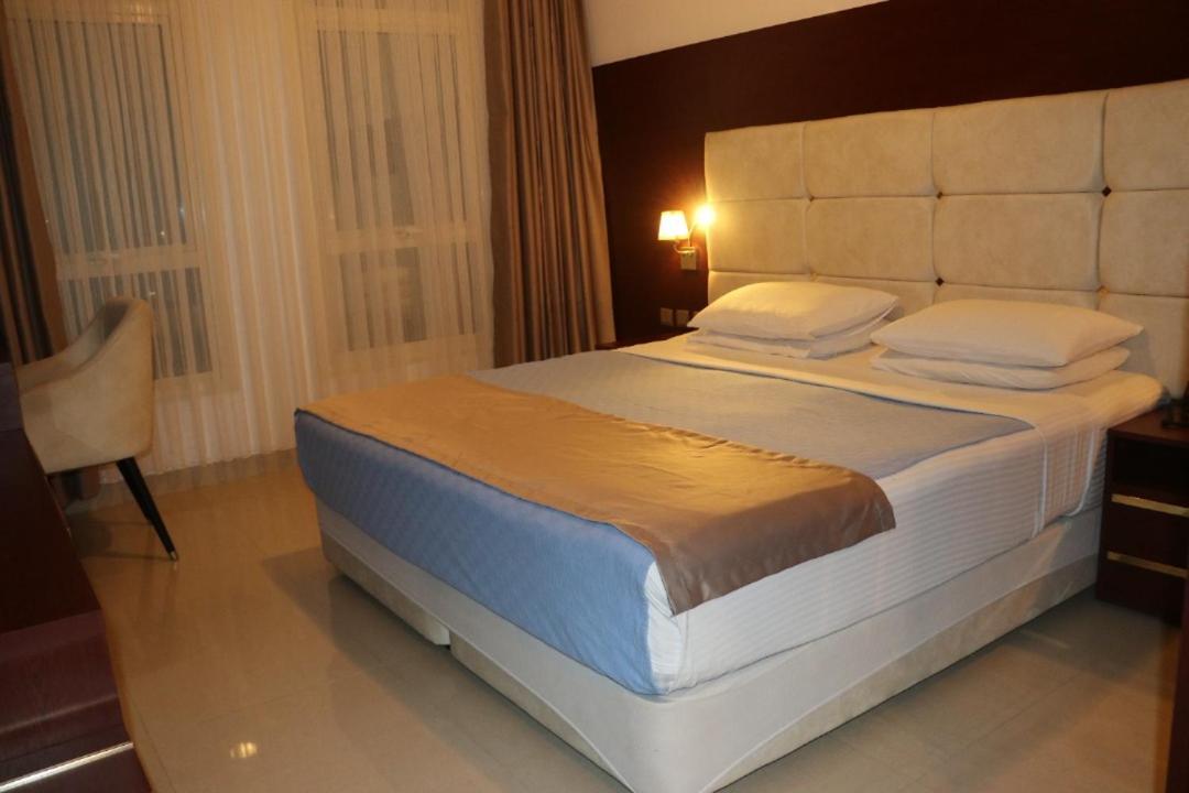 Golden Airport Hotel Djibouti City Exteriör bild